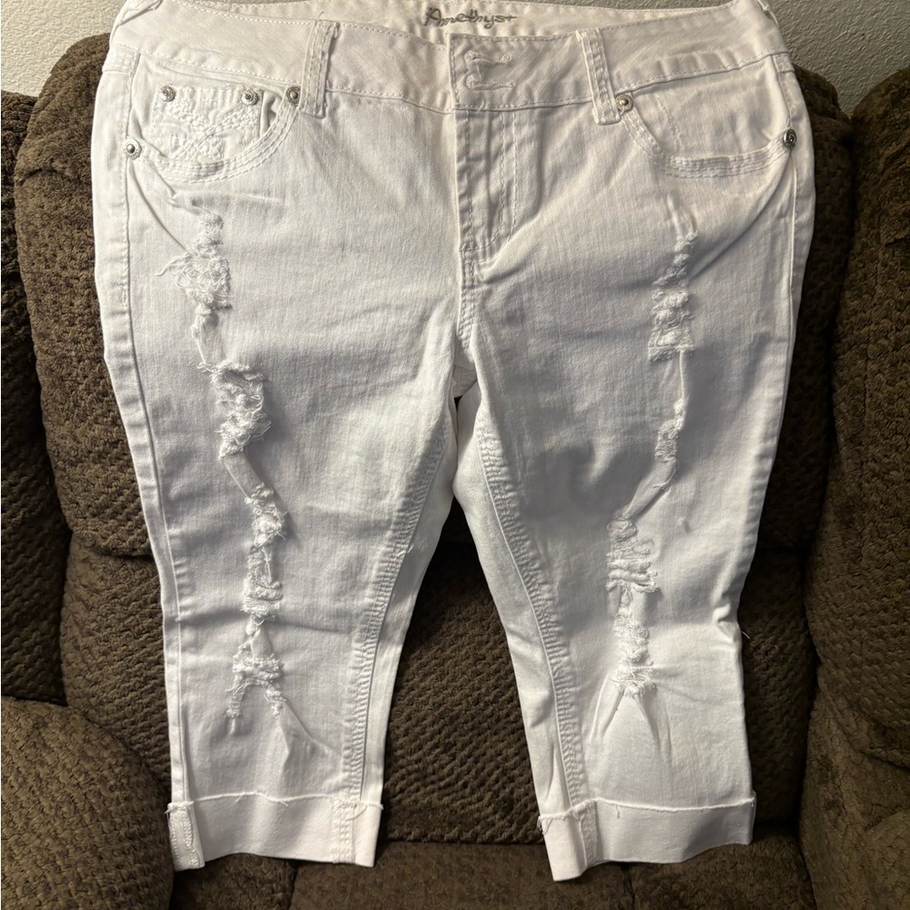 Amethyst Ivory Jeans with Metallic Details
